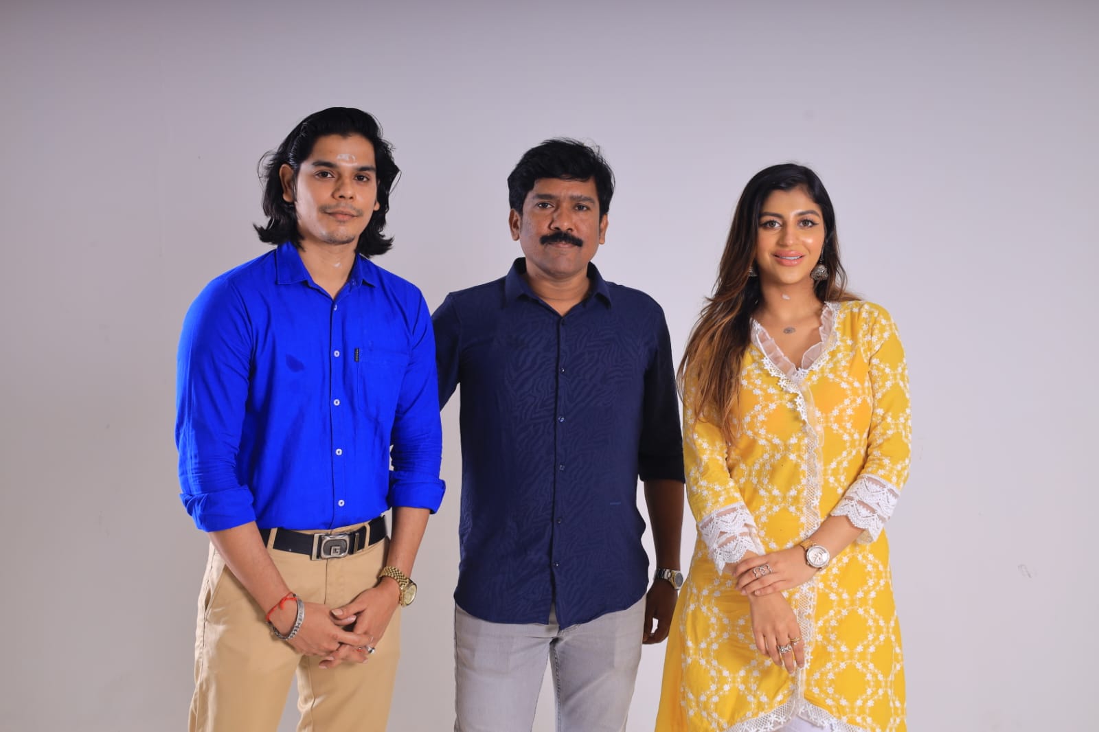 யாஷிகா ஆனந்த்தை டாக்டராக்கி அழகு பார்க்கும் Ex ஆர்மி மேன் 