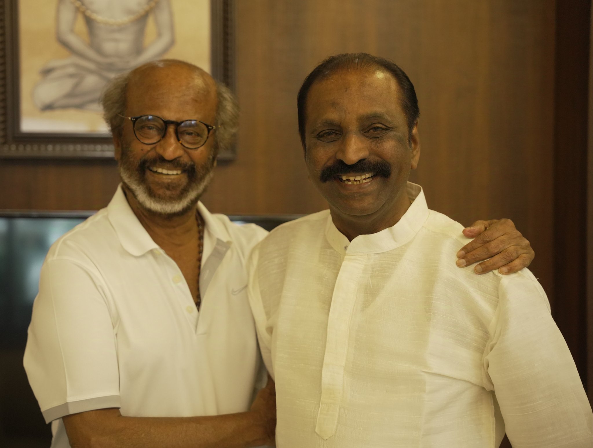 சினிமாவின் அரசியல்.. அரசியலின் சினிமா.; தெளிவான ரஜினி.. – வைரமுத்து 