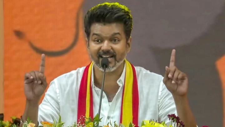 டாஸ்மாக்கை மூடு.. நீட் தேர்வு ரத்து.. மாதம் ஒருமுறை மின் கட்டணம்..; விஜய் கட்சி தீர்மானங்கள்