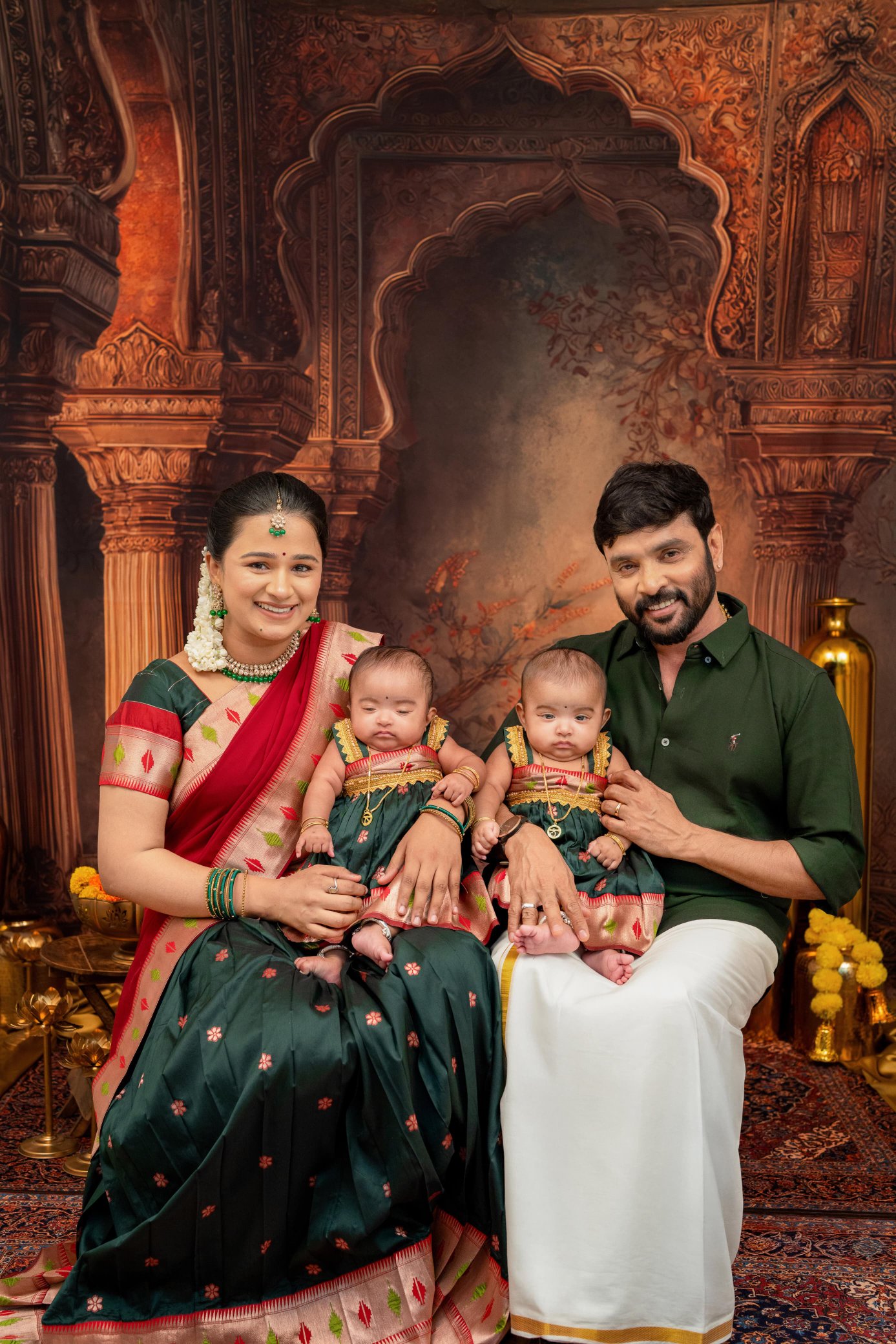 காதல் & கவிதை : அழகு குட்டிஸுக்கு அழகு தமிழ் பெயர் வைத்த சினேகன் – கன்னிகா