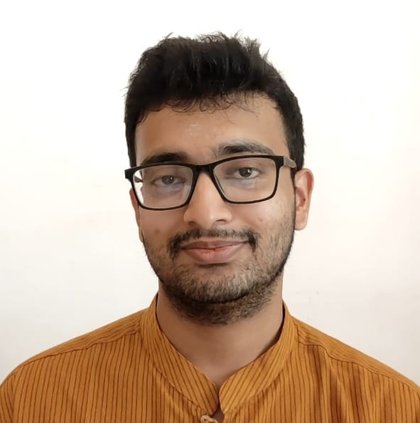 தேவா இசையில் பாடகராக அறிமுகமாகும் மதுவந்தி மகன் ரித்விக் ராவ் வட்டி