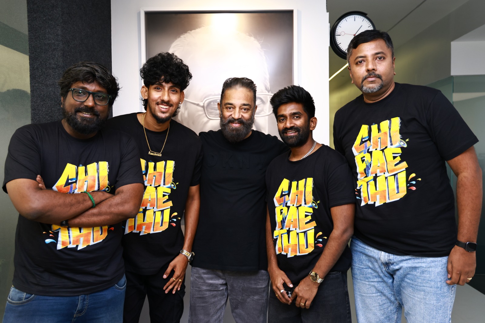 தரண் இசையில் வாஹீசன் ராசய்யா எழுத்தில் ‘ச்சீ ப்பா தூ…’ ஆல்பம்.. பாராட்டிய கமல்.!