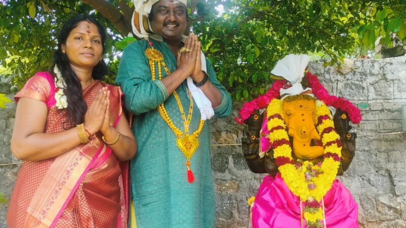 ஒரு கோயில்… ஒரு ஃபிலிம் பேக்டரி..;  பக்திமானாக மாறிய ‘பருத்தி வீரன்’ சரவணன் 