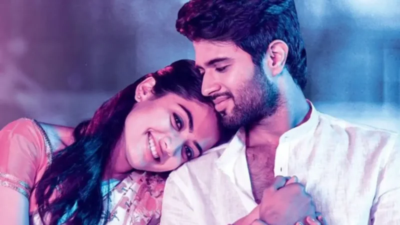 ரகசிய நிச்சயதார்த்தம் செய்து கொண்ட விஜய் தேவரகொண்டா – ராஷ்மிகா.; திருமணம் எப்போ.?