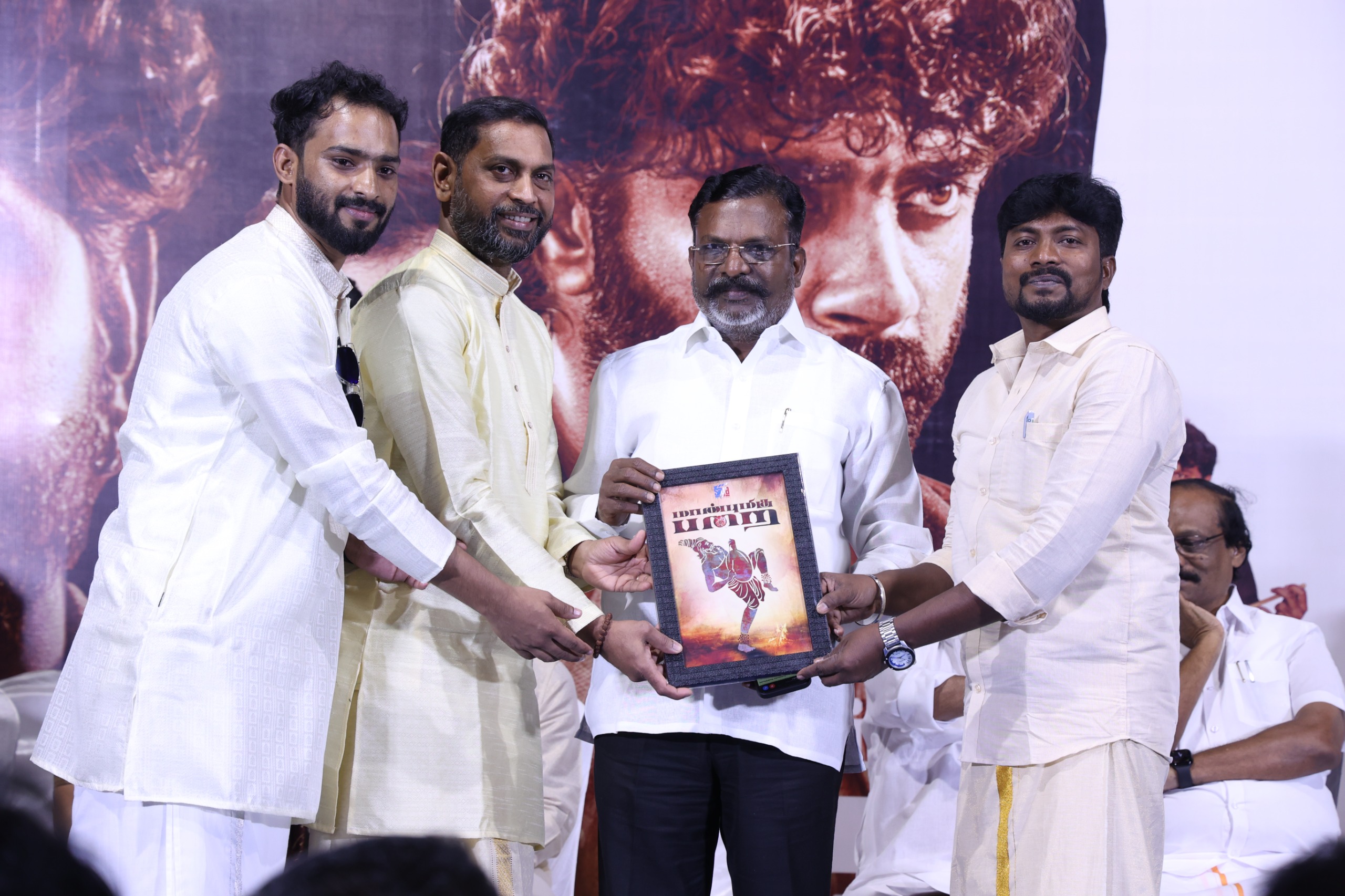 ‘மாண்புமிகு பறை’ : அப்பனுக்கு தப்பாமல் பிறந்த பிள்ளைகள்.. ஸ்ரீகாந்த் தேவா & லியோ சிவகுமார்.. – பாக்யராஜ் 