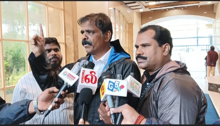 செங்கோட்டையனை TVK கட்சில விஜய் சேர்த்திருக்க கூடாது.; பி.டி.  செல்வகுமார் சொல்லும் காரணம்.?