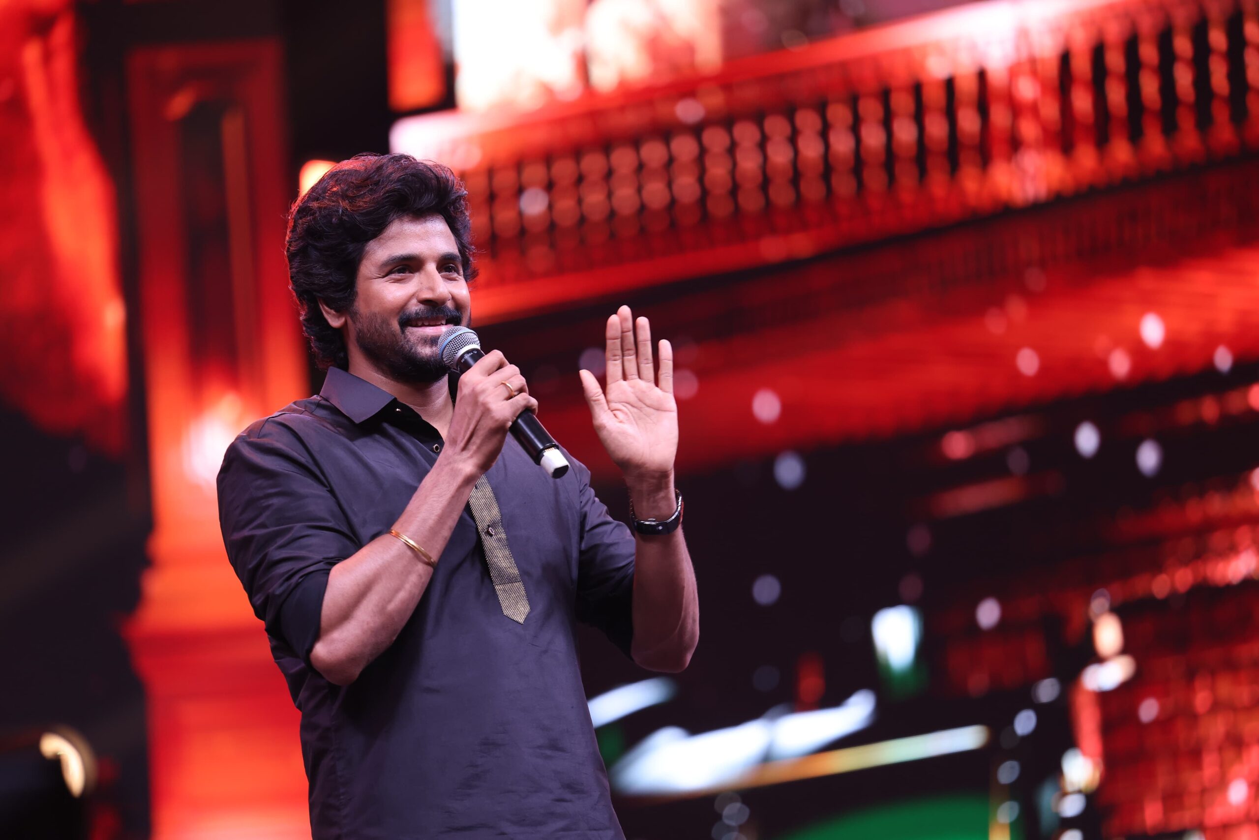 Parasakthi Highlights – எவன் என்ன சொன்னாலும் இது அண்ணன்-தம்பி பொங்கல்..; ரஜினி கௌதம் குரலில் சிவகார்த்திகேயன் மிமிக்ரி