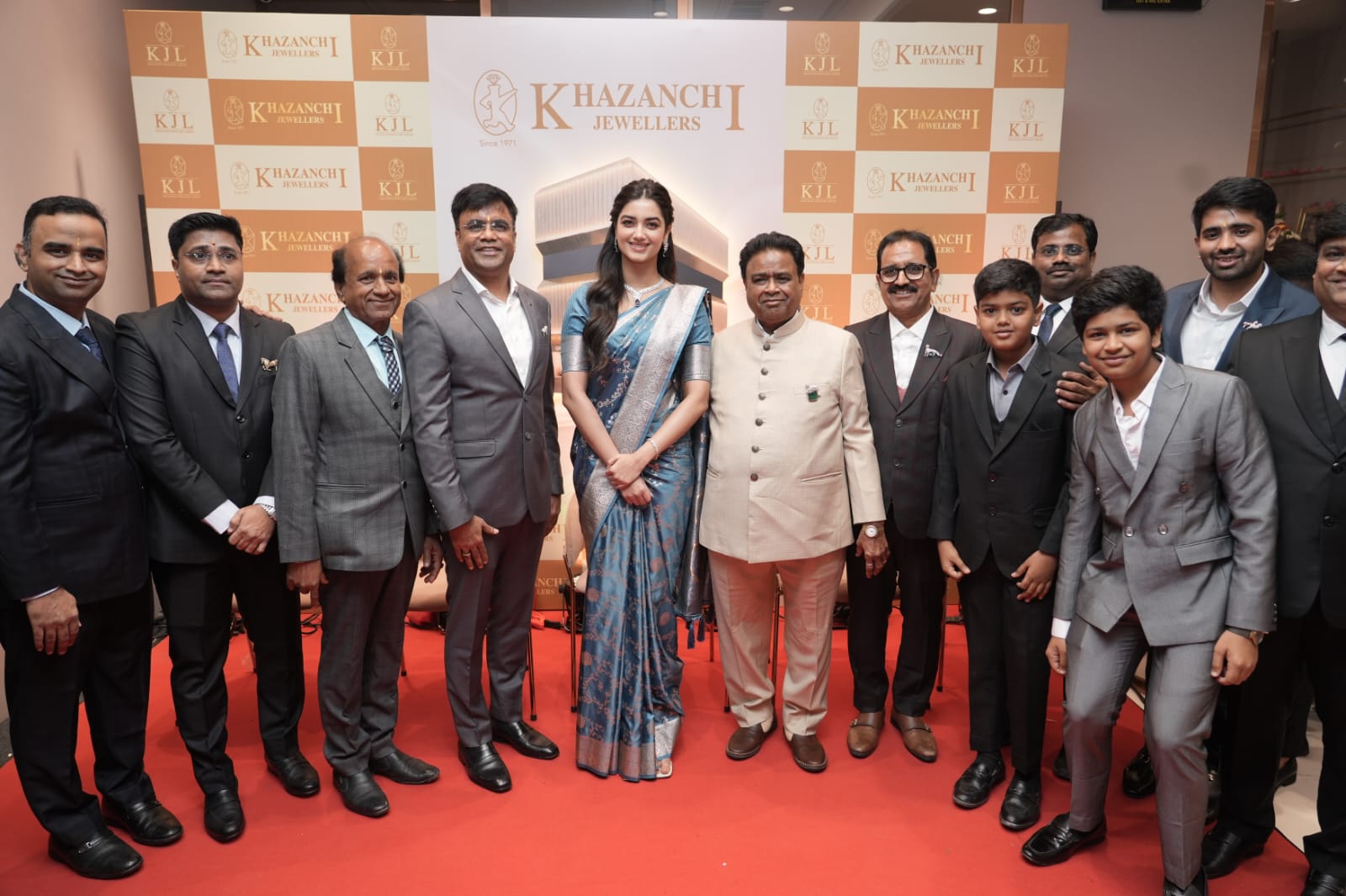 Kaantha heroine at Khazanchi Jewellery –  Chennai NSC Bose Road gets a new iconic landmark