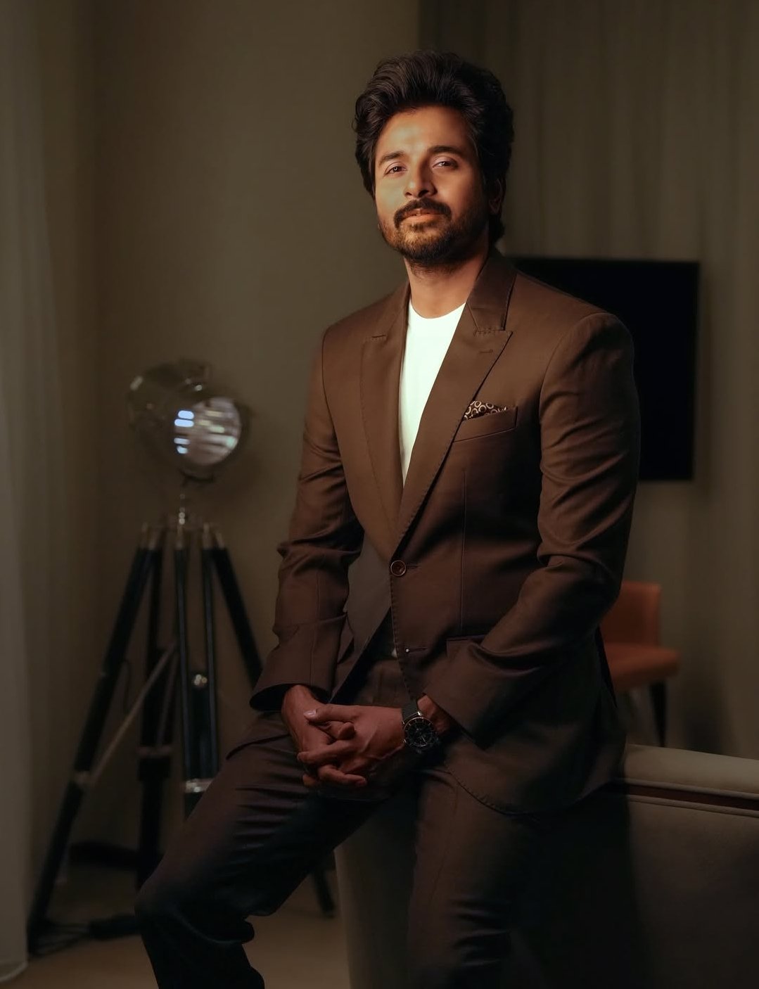அன்று தனுஷ் உடன் வந்திருந்தேன்..; இன்று அடித்து வீசினாலும் தூக்கும் ரசிகர்கள்.. – சிவகார்த்திகேயன்