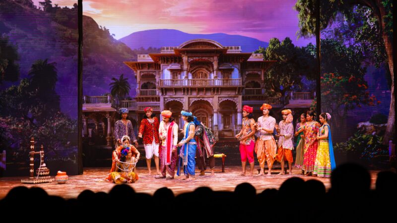 மேடை நாடகம் பார்க்கனுமா .? பிரம்மாண்ட பொருட்செலவில் 3 நாட்களுக்கு ‘ராஜாதிராஜ் யாத்ரா’ 