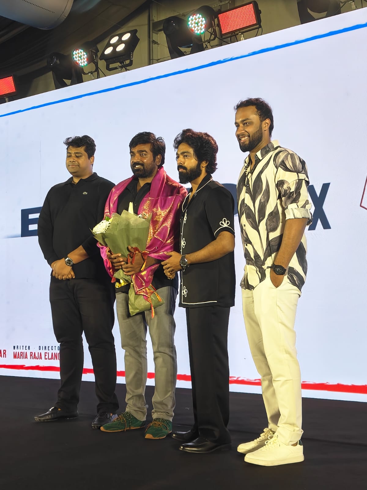 எனக்கு பஞ்சாயத்து செட்டாகாது.. 50 வருஷமனாலும் ஜிவி பிரகாஷ் ஸ்கூல் பையன்.. – ‘Happy Raj’ விழாவில் விஜய் சேதுபதி