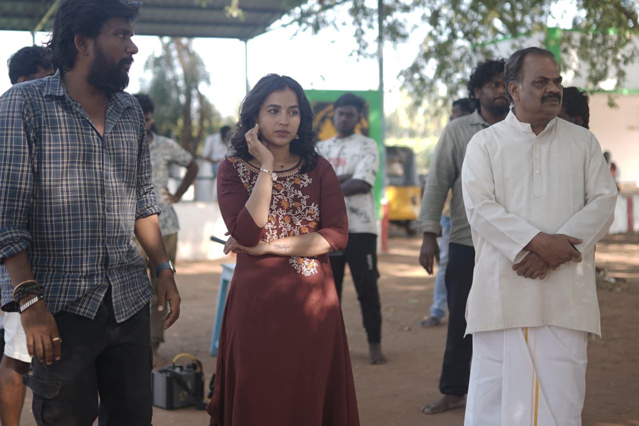 ஆழமான உணர்வுகளுடன்  உடல் ரீதியாக மாறிய கோமலி..; ‘மண்டவெட்டி’ குறித்து சரண்ராஜ்