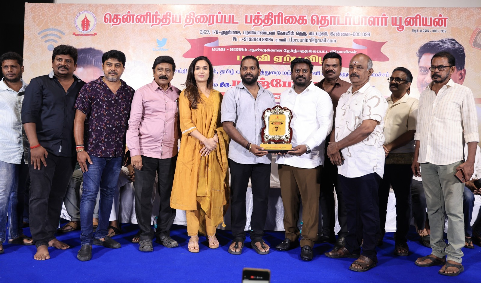 சினிமாவின் இதயம் டைரக்டர் என்றால் நாடி நரம்பு PRO-க்கள்.. ஷூட்டிங் எடுக்க மாமூல் கேட்டா CM பேர சொல்லுங்க.. – அமைச்சர் ராஜ்மோகன் பேச்சு 
