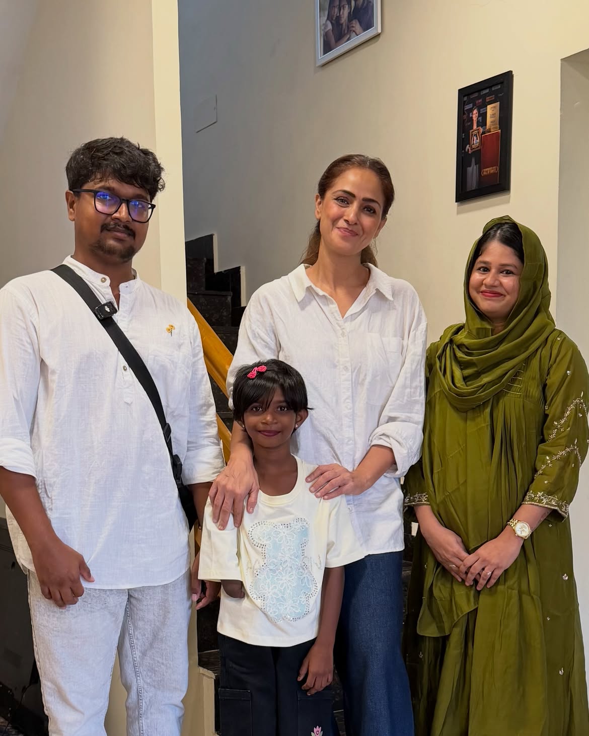 ஒரு கையுடன் பிறந்த சிறுமியின் கனவு நனவானது..; சிலிர்க்கும் சிம்ரன் ரசிகர்கள்..!