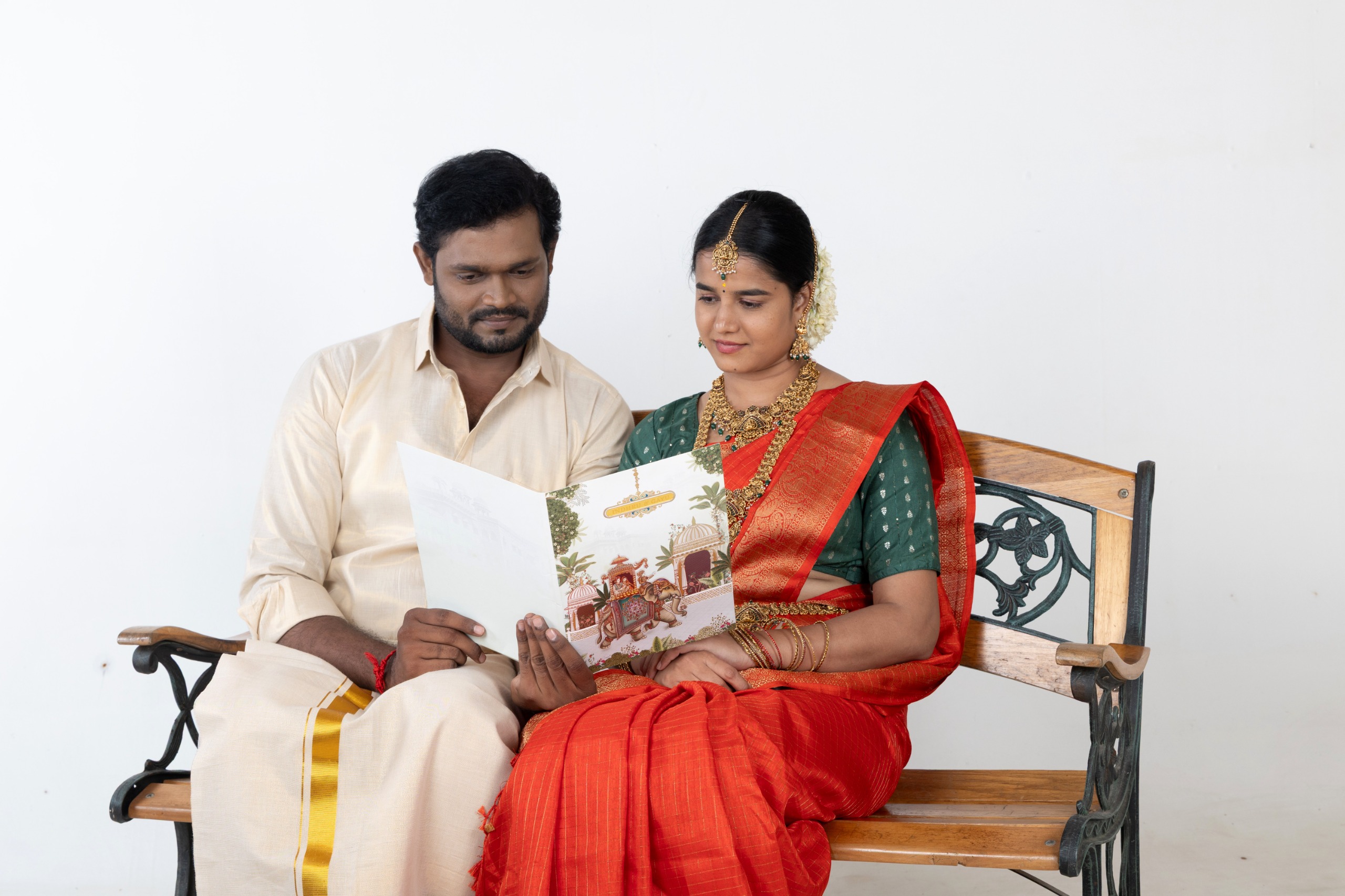 90ஸ் கிட்ஸ் பரிதாபங்கள்..:  பிரபு ஏகாம்பரம் இயக்கி நடிக்கும் ‘மிடில் கிளாஸ் மாப்பிள்ளை’