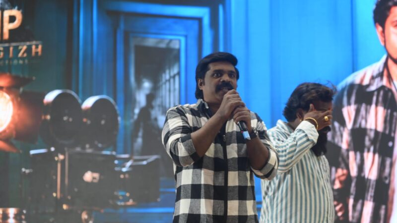 தக்க்ஷன் விஜய்யின் ‘துரோகம் பழகு’ டீசர் வெளியீட்டு விழாவில் 4000 மாணவர்கள் பங்கேற்பு 